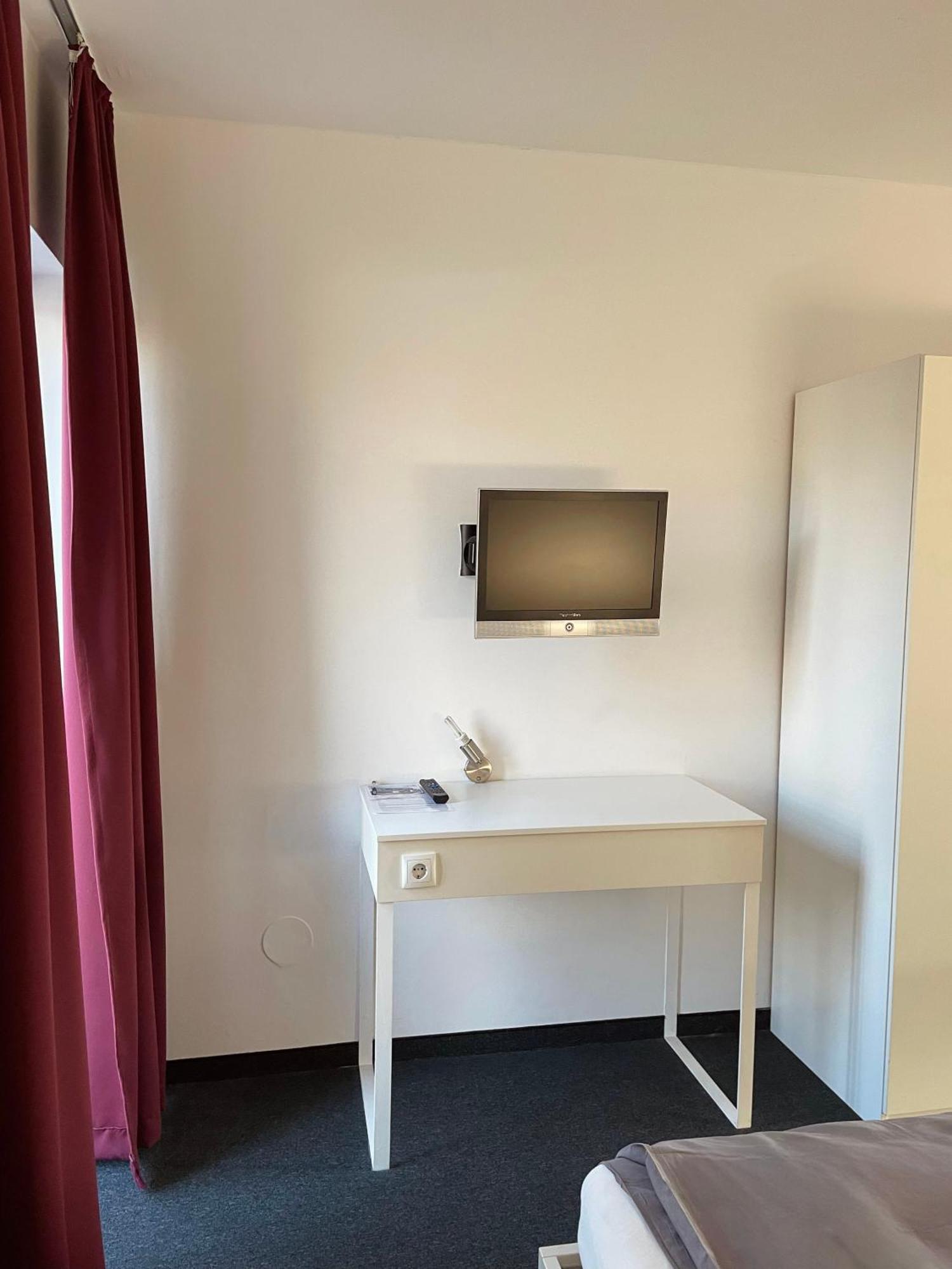 Hotel Caldor - 24H Self-Check In Muenchendorf Bilik gambar
